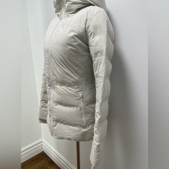 Lululemon StretchSeal Sleet Street Jacket, Natural Ivory, 0 - Picture 4 of 15